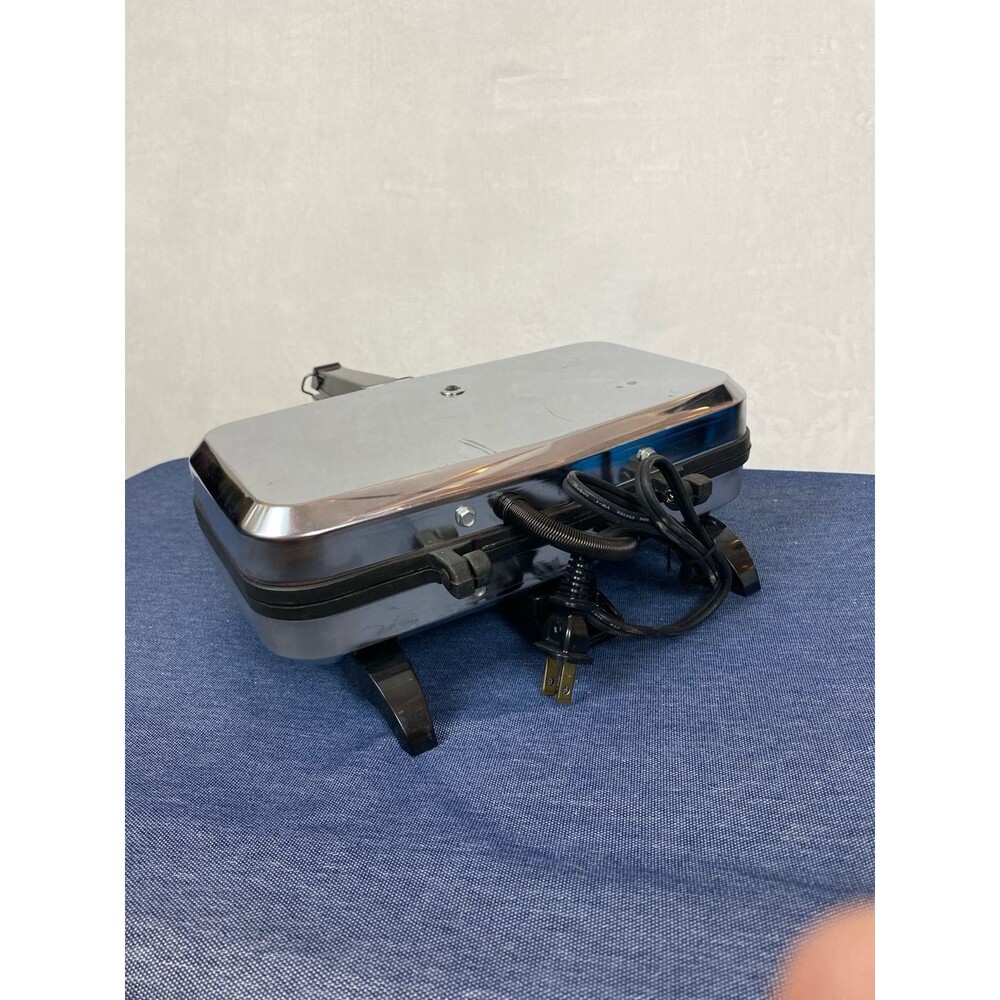 Vitantonio Pizzelle Chef Model 300 Italian Vintage Cookie Maker - Picture 3 of 4